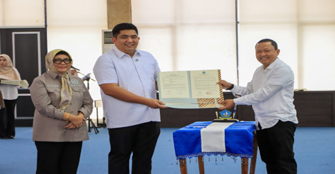 Serahkan DPA 2026, Roby Kurniawan Ajak OPD Bekerja Profesional dan Berintegritas