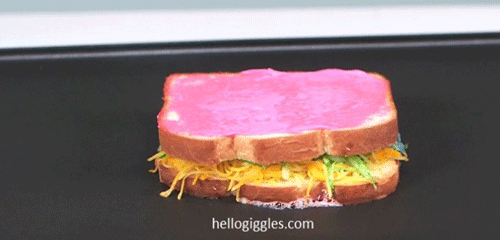 Lebih Berwarna, Begini Resep Roti Lapis Pelangi
