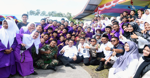 Kunjungi SMAN 1 Sedanau Natuna, Gubernur Ansar Prioritaskan Pembangunan RKB dan Aula
