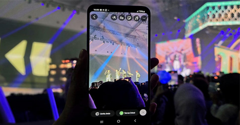 Jernihnya Fancam Konser TXT dari Samsung Galaxy S24 FE
