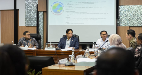 Rapat Perdana Satgas P2SP Hadirkan Dua Pelaku Usaha, Bahas Langsung Kendala Program Strategis