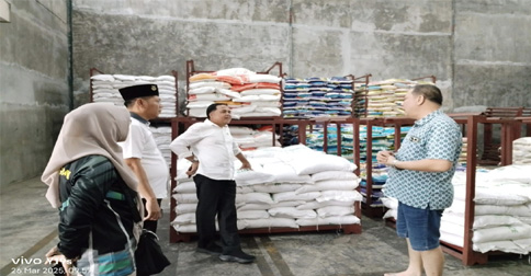 Pemkab Karimun Sidak Pasar, Pastikan Ketersediaan dan Stabilitas Harga Bahan Pokok Jelang Lebaran