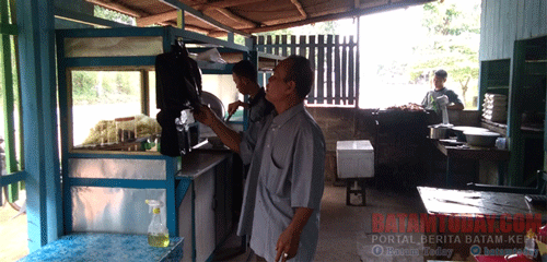 Kisah Inspiratif Penjual Bakso di Kawal Bintan, Berkat Keuletannya Mampu Miliki 2 Rumah