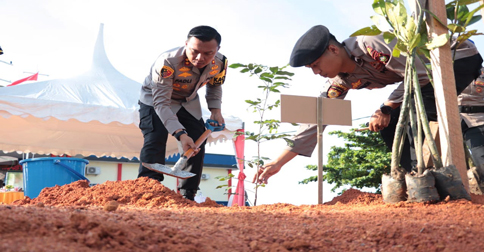 Polres Karimun Tanam 135 Bibit Pohon di Lingkungan Mako Satpolairud