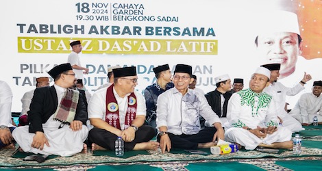 Ribuan Warga Padati Tabligh Akbar Ustadz Das'ad Latif Bersama Nyanyang dan Amsakar di Batam