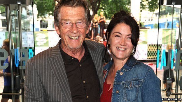 Aktor Gaek Inggris John Hurt Tutup Usia