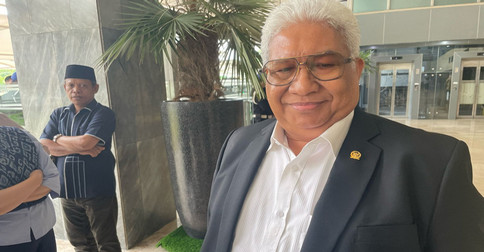 Ali Mazi Minta KKB Ditindak Tegas, karena Menyerang Guru dan Nakes di Papua
