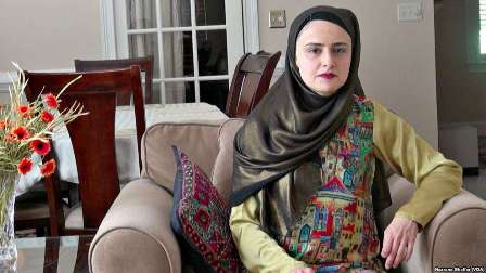 Atlet Angkat Besi Berhijab Amerika Ingin Berdayakan Wanita