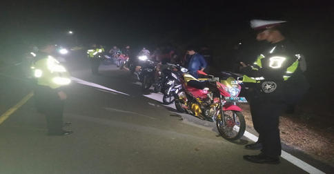 Satlantas Polres Bintan Tilang Belasan Sepeda Motor yang Telibat Balapan Liar di Jalan Busung