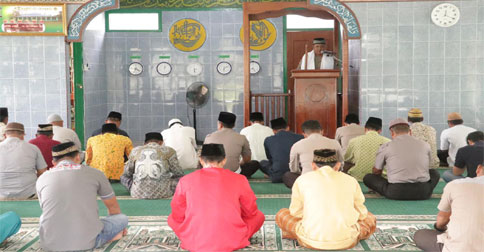 Brigadir Angga Jadi Khotib Shalat Jumat Masjid Al-Inayah Lingga