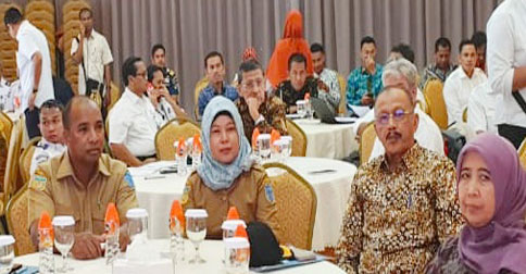 Bupati Natuna Rapat dengan Kemenko Bidang Maritim di Makassar
