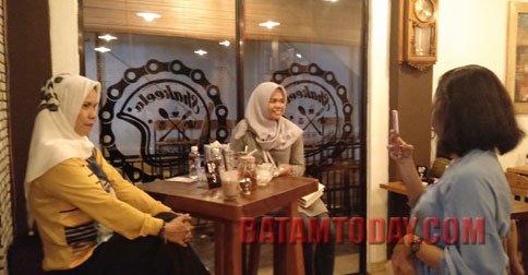 Shakeela Kitchen & Offee Berkonsep otomotif