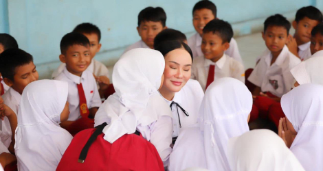 Wakil Wali Kota Batam Li Claudia Ajak Masyarakat Dukung Pendidikan Anak di Sagulung