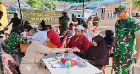 Peringati Hari Juang TNI AD ke-80, Kodim 0315 Tanjungpinang Gelar Bhakti Kesehatan untuk Anak Panti dan Warga