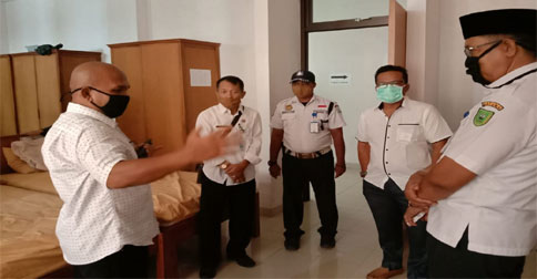 DPRD Natuna Tinjau Lokasi Karantina ODP Covid-19 di Kawasan Asrama Haji