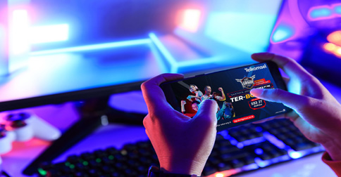 Dukung Industri Digital Gaming Indonesia, Telkomsel Gelar Turnamen Esports Dunia Games League 2022