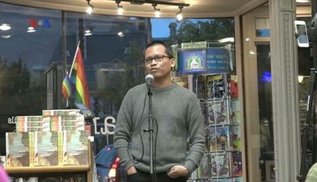 Cantik Itu Luka Antar Eka Kurniawan Raih World Readers Award