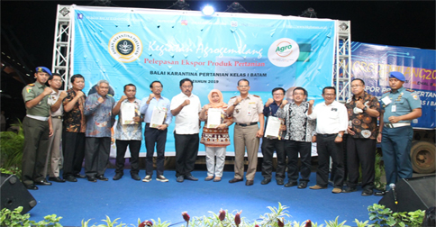 Nurdin Lepas Ekspor Produk Pertanian Rp 49 Miliar ke-8 Negara dari Batam