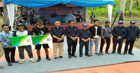 Sekda Natuna Dampingi Nurdin Basirun Buka Festival Pulau Senua