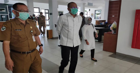 Sidak RSUD, Bupati Natuna Pastikan Kesiapan Tenaga Medis Hadapi Covid-19