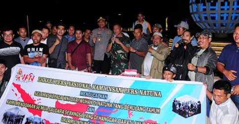 Insan Pers Natuna Gelar Peringatan HPN 2020 di Pantai Piwang