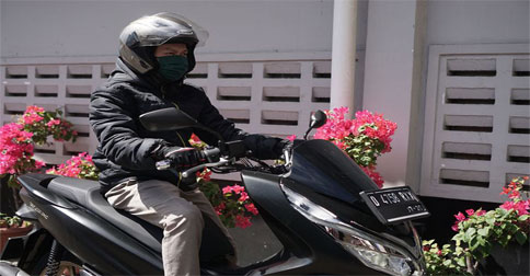 Tips Berkendara Motor Aman dan Nyaman Saat Puasa