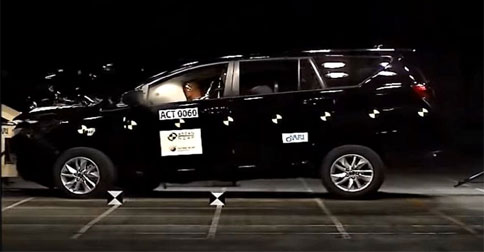 Uji Tabrak ASEAN NCAP, Kijang Innova Terbaru Raih Lima Bintang