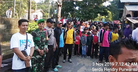 Desa Air Nusa Bersama Koramil Serasan Gelar Jalan Santai dan Permainan Rakyat