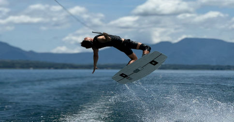 Sabet Medali Emas di Wakeboard Putra PON 2024, Jason Harumkan Kepri