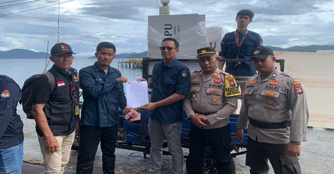 Polres Anambas Kawal Distribusi Logistik Pilkda ke PPK Kecamatan