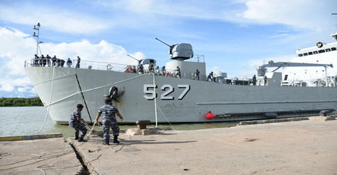 TNI AL Kerahkan Kapal Bantu Distribusi Logistik Pemilu