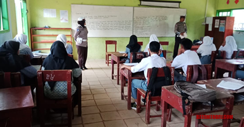 Satlantas Polres Lingga Gelar Sosialisasi Tertib Berlalu Lintas di Sekolah