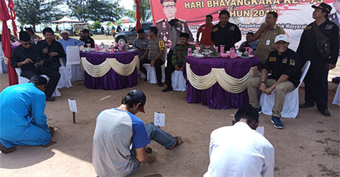 Meriahkan HUT Bhayangkara ke-73, Himpunan Melayu Raya Natuna ikut Lomba Gasing