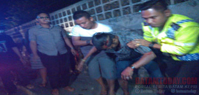 Seorang Pengendara Motor Tabrak Pembatas Jalan di KM 4 Tanjungpinang