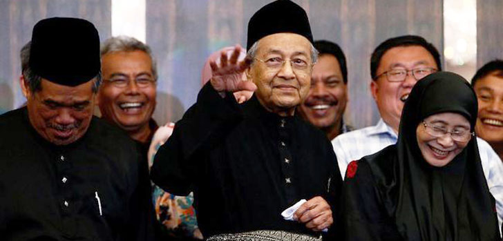 Mahathir Mohamad Peringatkan Filipina Soal Gelombang Pekerja China