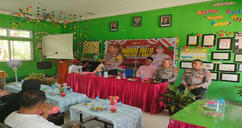Polres Karimun Bagikan Makan dan Susu Gratis di SDN 011 Tebing, Dukung Program Asta Cita Presiden RI