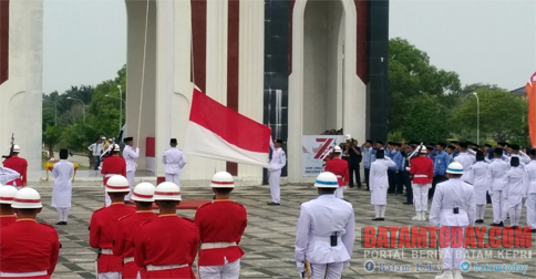 Digelar di Halaman Masjid Agung, Upacara HUT RI ke-74 di Natuna Penuh Khidmat