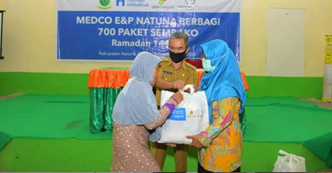 Serahkan Sembako di Bunguran Tengah, Wabup: Jangan Lengah Meski Natuna Zona Hijau