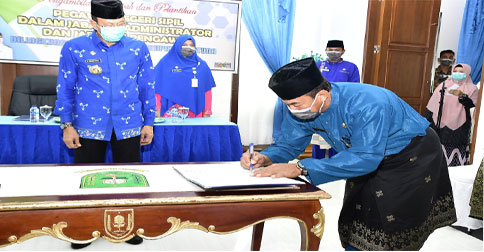 Bupati Natuna Lantik 15 Pejabat Eselon III dan IV