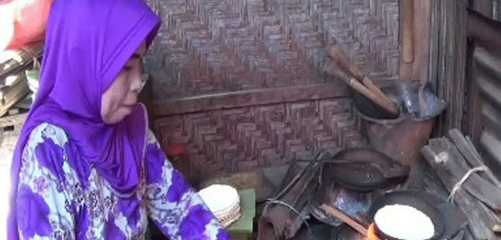 Hasma yang Sekolahkan 6 Anaknya hingga Menabung untuk Naik Haji dari Jualan Jepa