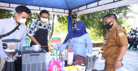 Peringati HUT ke-1 BSKB, Rahma Dukung Bank Sampah untuk Kebersihan Lingkungan