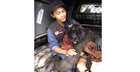 Buta dan Gangguan Jiwa, Rambut Gimbal Sukiyah Sepanjang 2 Meter Dipotong Relawan MRI-ACT