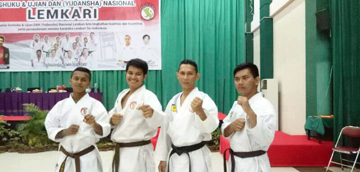 Rudi dan Semangatnya dalam Mengejar Ban Hitam Karate