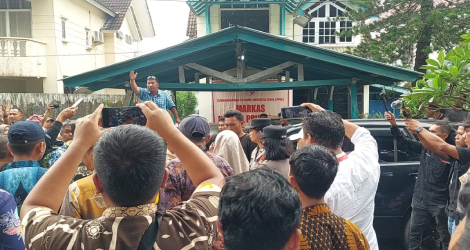 Eksekusi Rumah Mewah di Rosedale Ricuh, Pihak Tergugat Hadang Petugas PN Batam