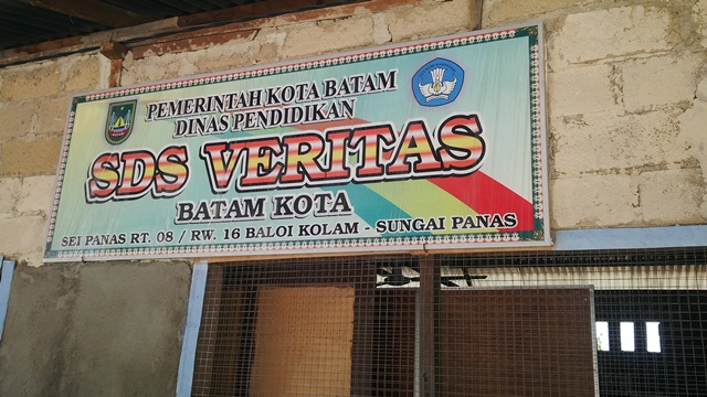Meubelair di SD Swasta Veritas Batam Benar Sumbangan Pribadi PT SKS