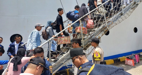 Polres Natuna Perketat Pengamanan di Pelabuhan Selat Lampa, Pastikan Kelancaran Arus Mudik Idulfitri 1446 H