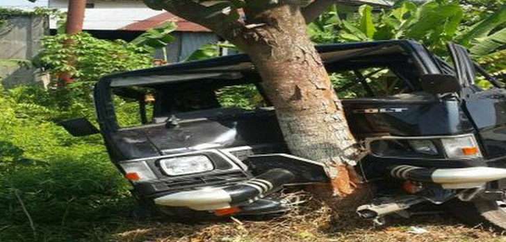 Lihat Bersama WIL, Istri Tabrakkan Toyota Fortuner ke Mobil Suami