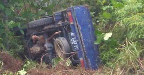 Truk Terguling di Jalan Lintas Barat Bintan, Nihil Korban Jiwa