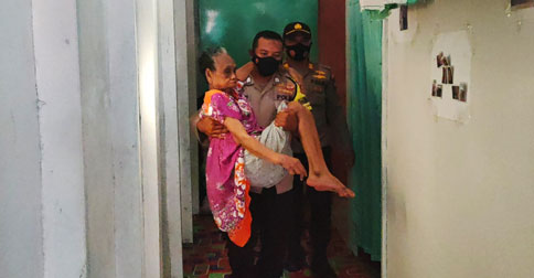 Polres Natuna Gelar Vaksinasi Door to Door untuk Lansia dan Disabilitas