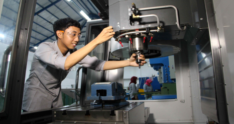 Perkuat SDM Industri Berdaya Saing Global, Kemenperin Terapkan Structured Internship ala Swiss